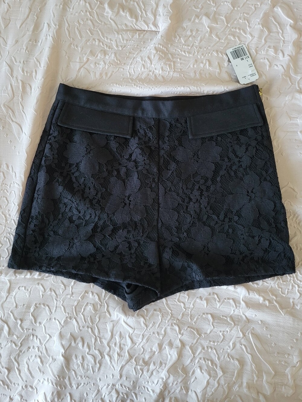 Forever 21 Black Lace High-Waist Women’s Shorts